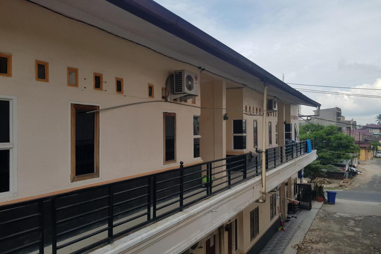 Oyo 91647 Sanina Residence Pematangsiantar Exteriér fotografie