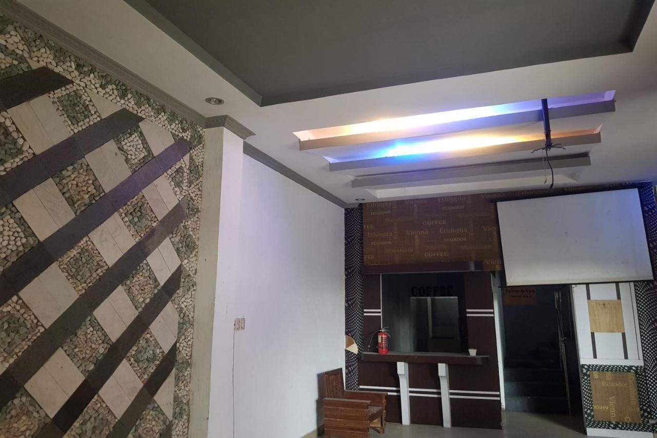 Oyo 91647 Sanina Residence Pematangsiantar Exteriér fotografie