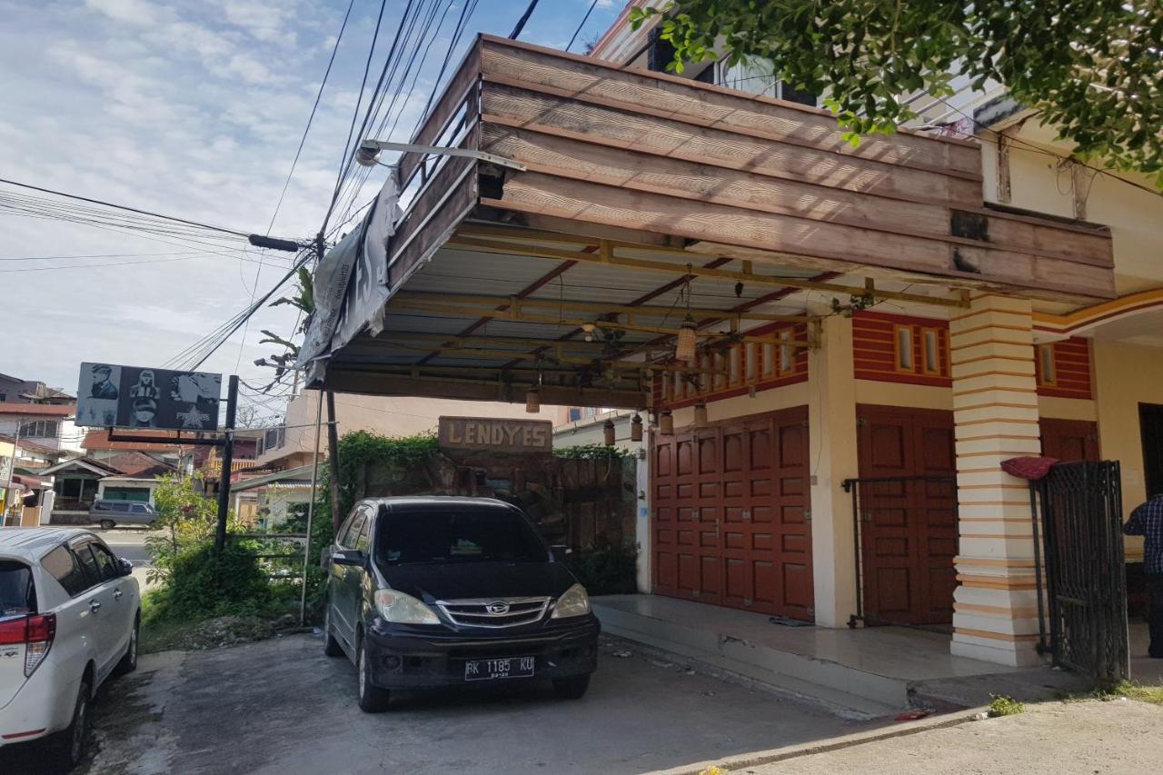 Oyo 91647 Sanina Residence Pematangsiantar Exteriér fotografie
